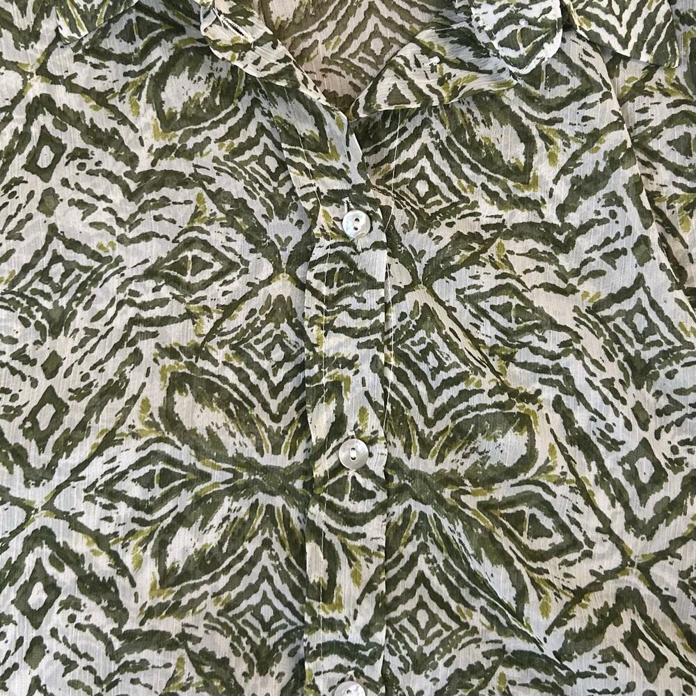 Zara Flowy Lightweight Green and White Abstract Print Long Sleeve Blouse - Picture 8 of 12